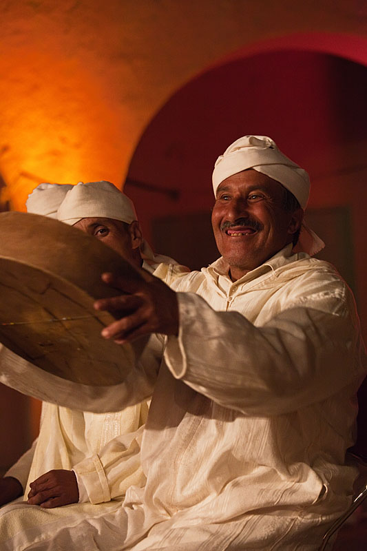  Playing the bendir   Imilchil music festival   Morocco